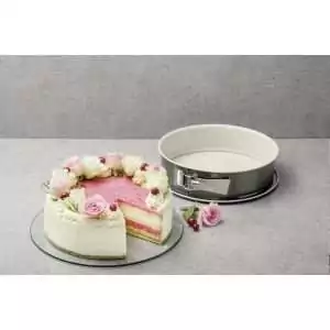 103017-Keramik Springform 28 cm mit Auslaufschutz - Backform mit Kuchen