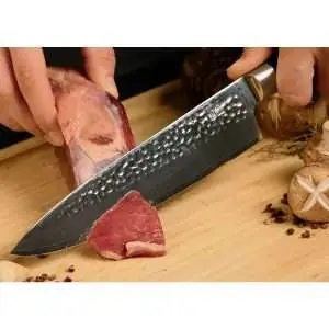 102902-Japanisches Kochmesser 20 cm aus hochwertigem 440C-Edelstahl - beim Schneiden