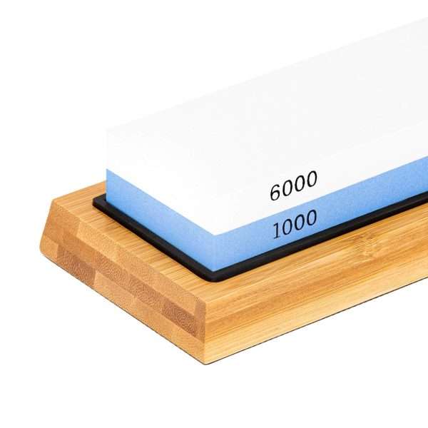 103702-Schärfstein 1000-6000 mit 2 Körnungen, rutschfester Halterung aus Bambus und einer Winkelführung - 2 Körnungen 1000 (blau) und 6000 (weiß)