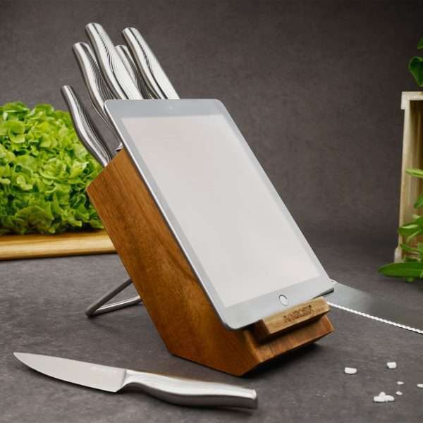 103114-Messerblock mit Tablet-Halter zum Organisieren und Aufbewahren der Küchenmesser aus FSC-Akazienholz - mit Messern und Tablet