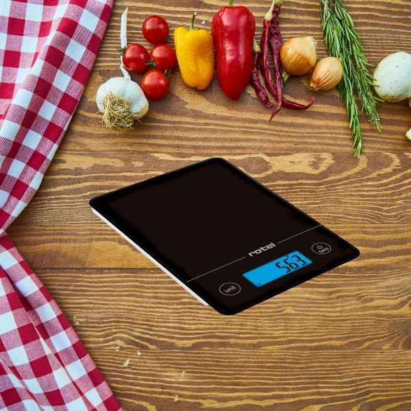 103901-Elektronische Touchscreen-Küchenwaage - auf Tisch